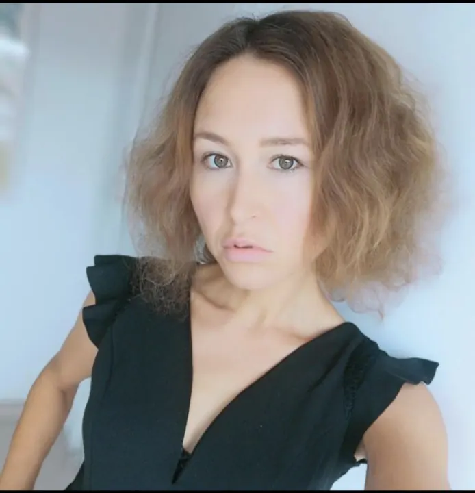 Frau Sura